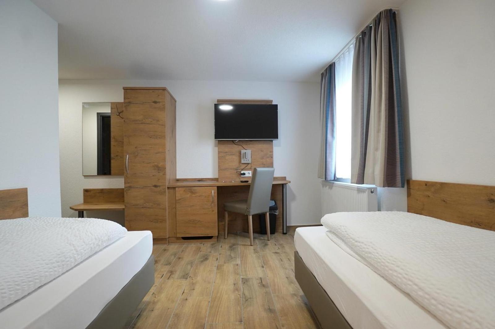 7 Winden Inn *
